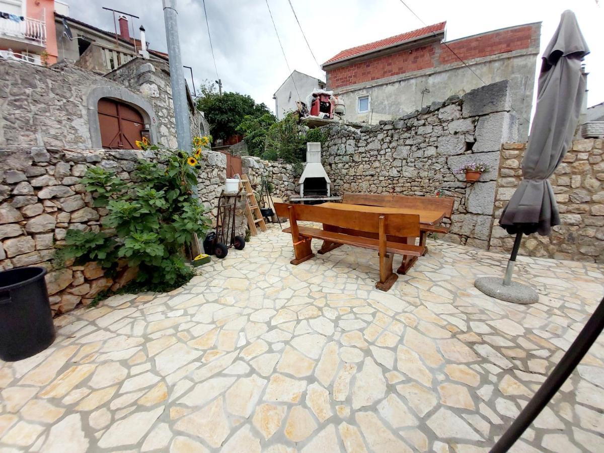 Apartmani Afrodita Crikvenica Exterior foto