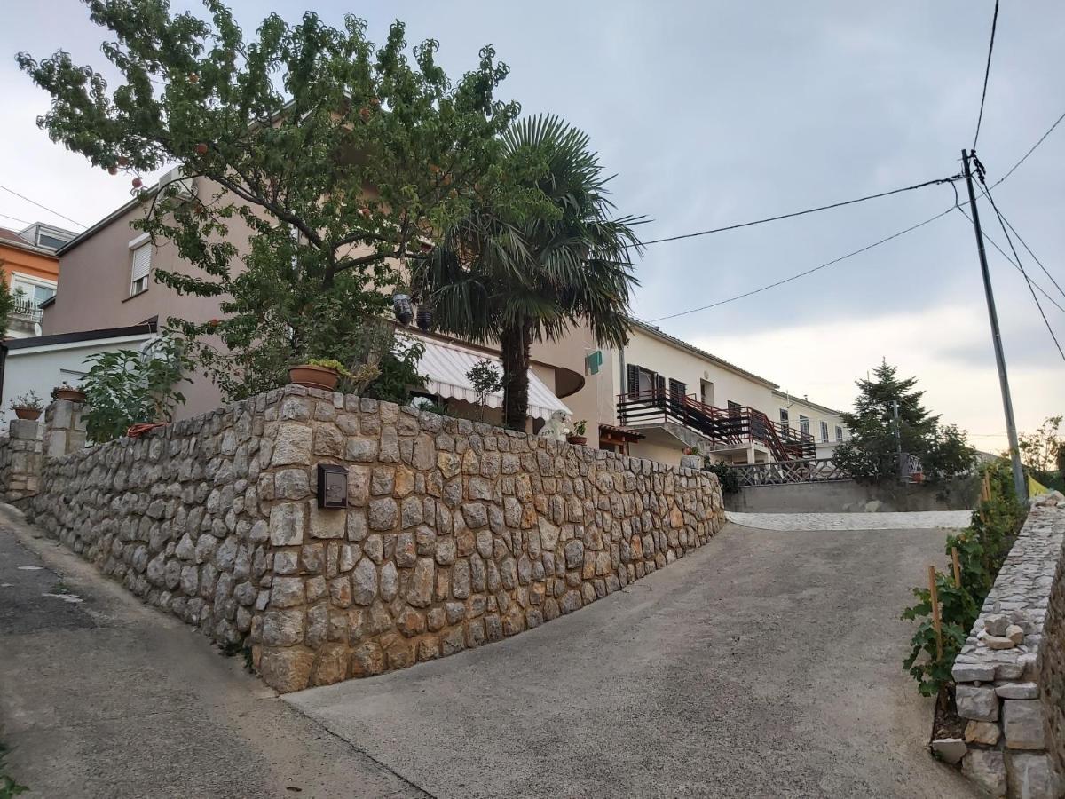 Apartmani Afrodita Crikvenica Exterior foto
